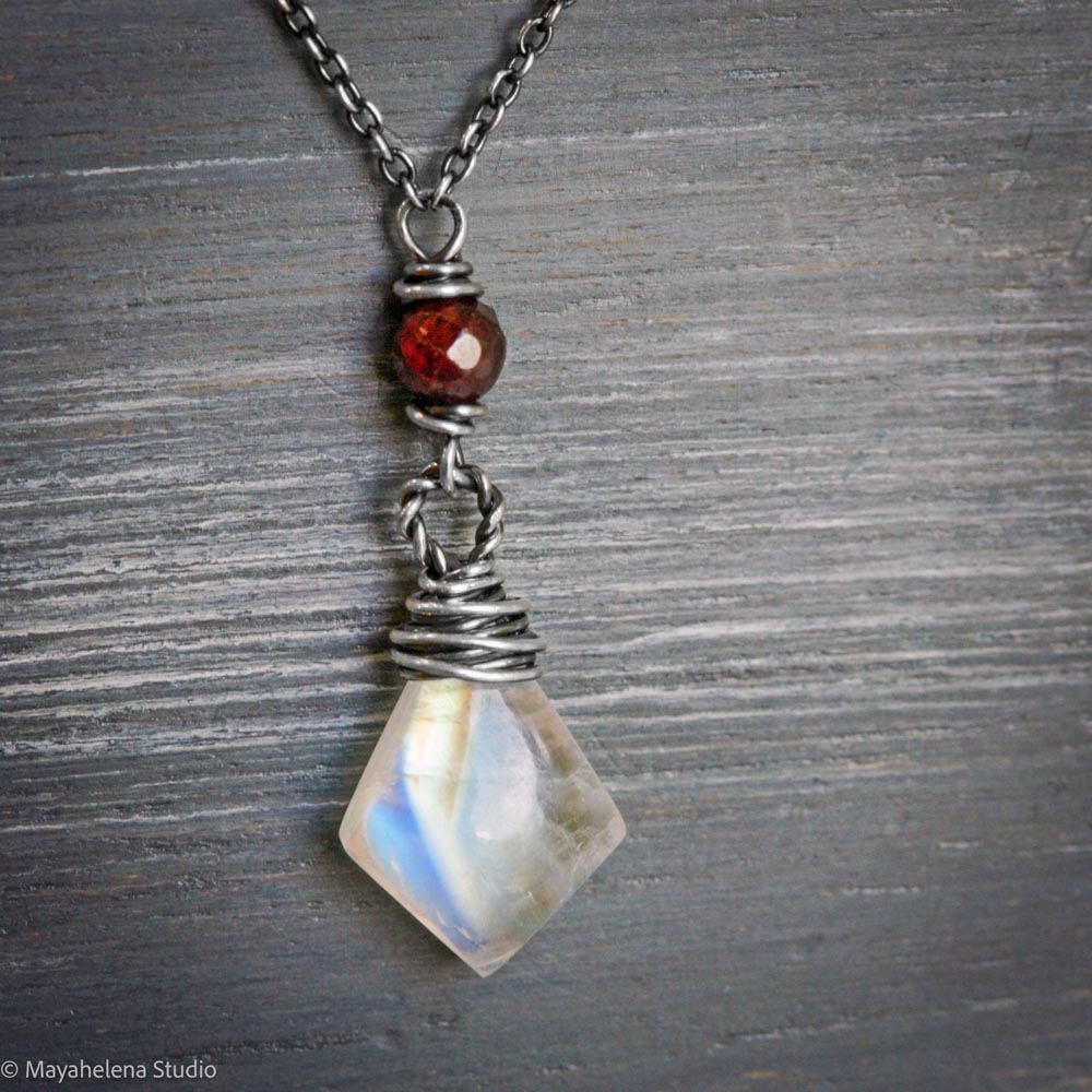 il_fullxfull.7216045096_m1pd.jpg Blood Moon - Moonstone Garnet Wire Wrapped Sterling Necklace
